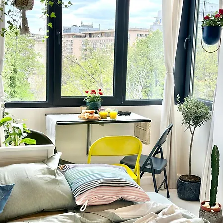 Harmony - Elegant Escape Near Ateneu Apartman