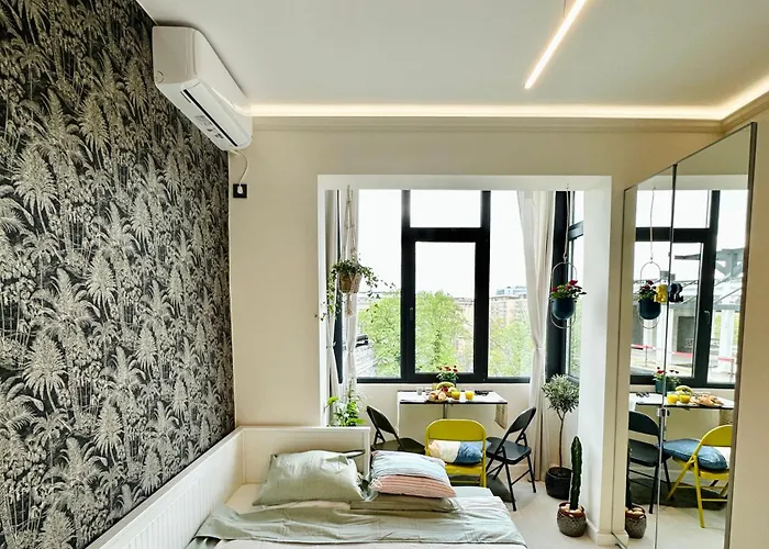 Harmony - Elegant Escape Near Ateneu