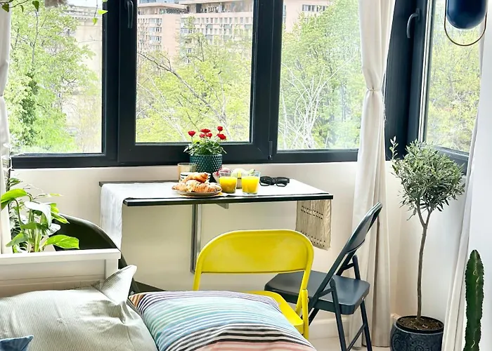 Harmony - Elegant Escape Near Ateneu Apartament