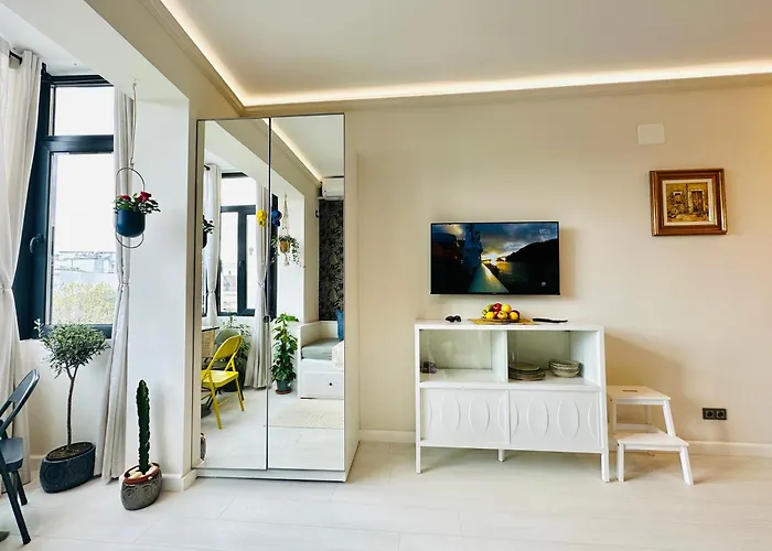 Appartement Harmony - Elegant Escape Near Ateneu