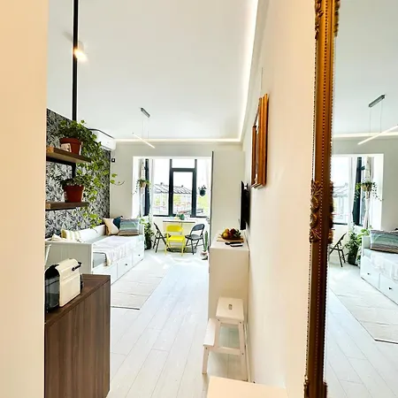 Harmony - Elegant Escape Near Ateneu *