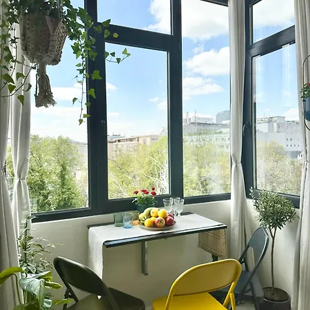 Harmony - Elegant Escape Near Ateneu Apartamento